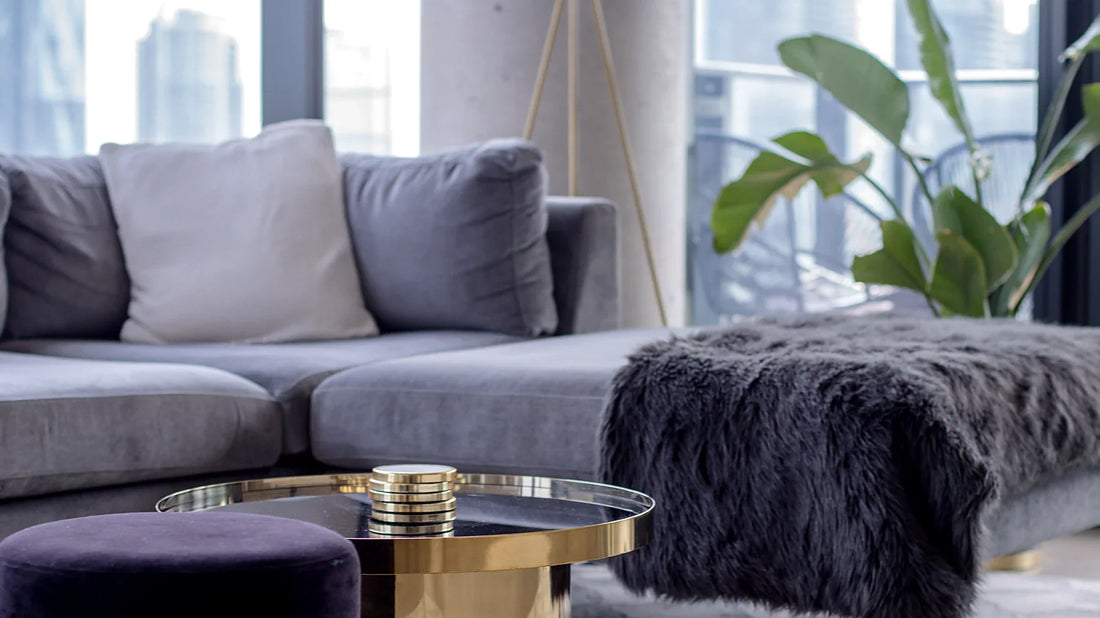 canapé d'angle installé dans un salon